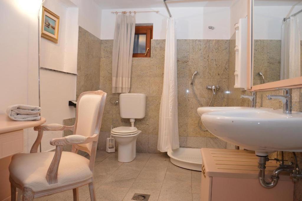 Apartments Athena Nova Vas  外观 照片