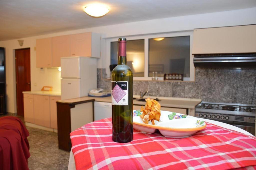 Apartments Athena Nova Vas  外观 照片
