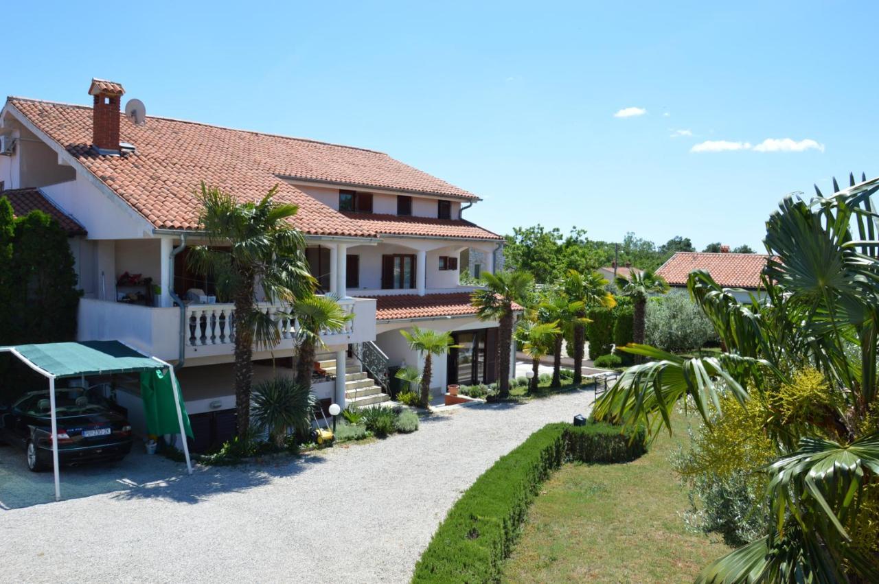 Apartments Athena Nova Vas  外观 照片